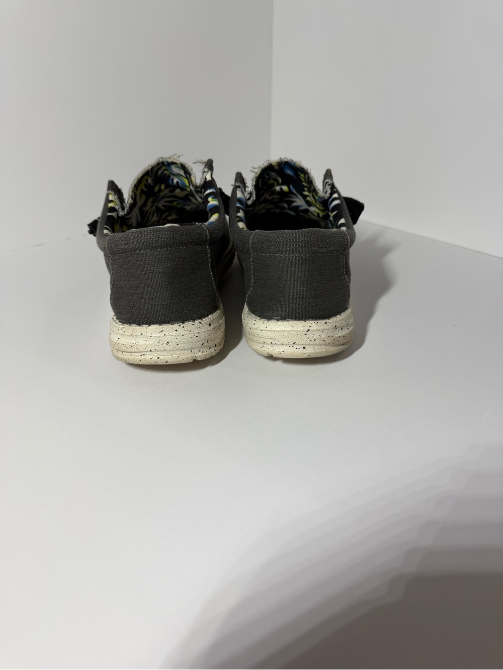Hey Dude Mens Gray Slip-On Sneakers with Speckled Cream Sole - Picture 4 of 7